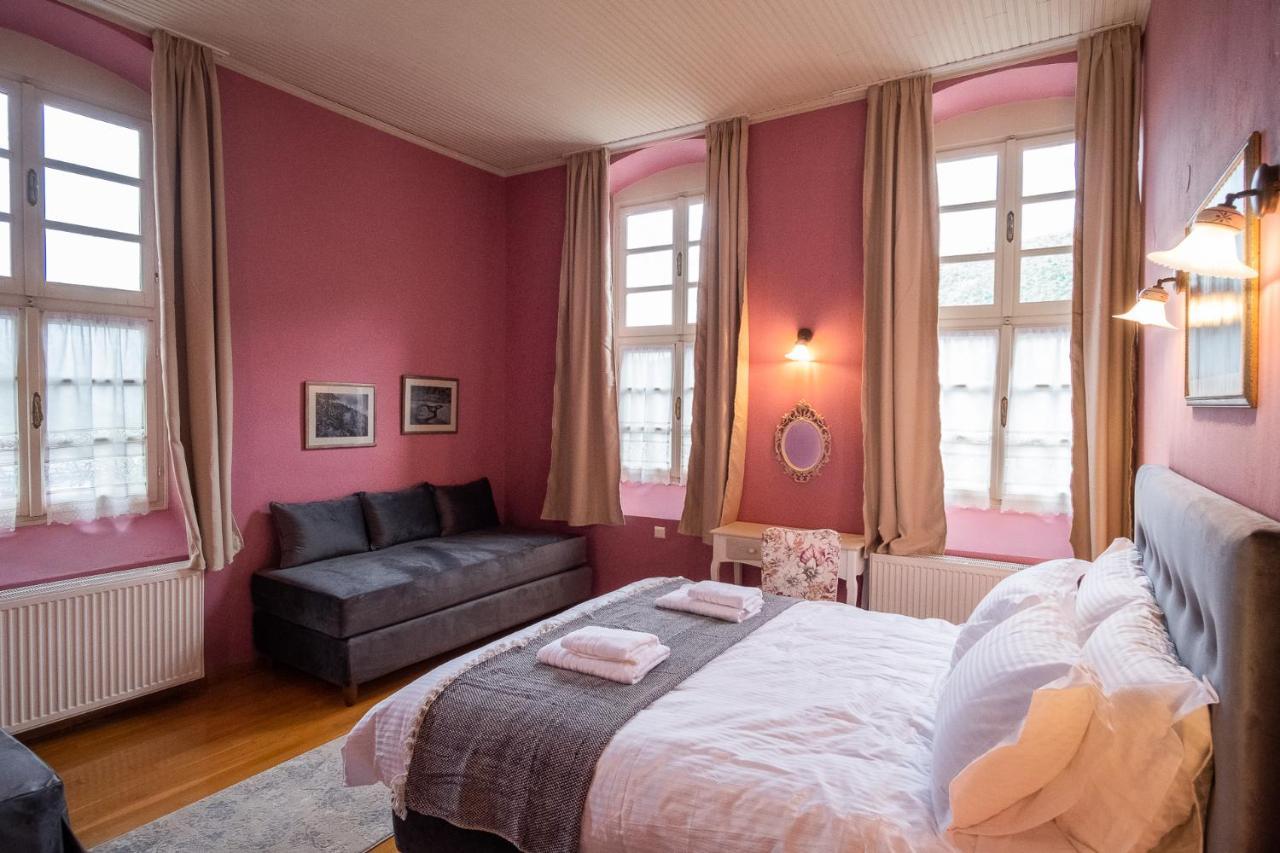 The Old School Boutique Hotel Сирако Экстерьер фото