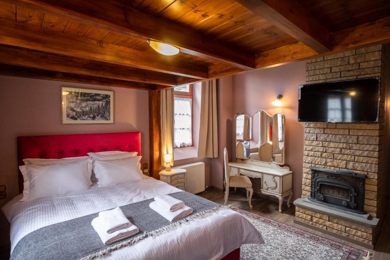 The Old School Boutique Hotel Сирако Экстерьер фото