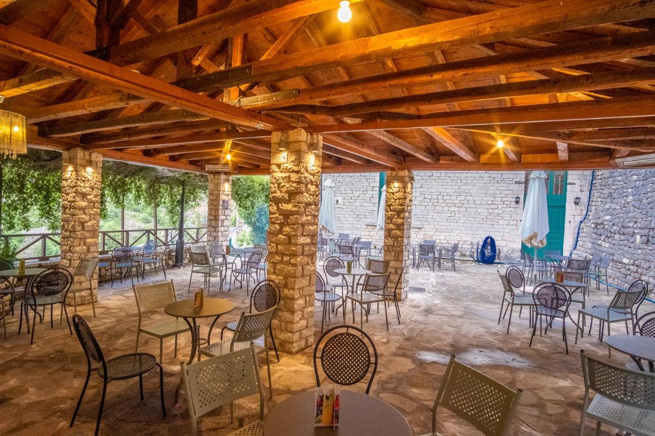 The Old School Boutique Hotel Сирако Экстерьер фото