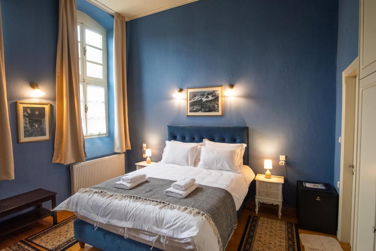 The Old School Boutique Hotel Сирако Экстерьер фото