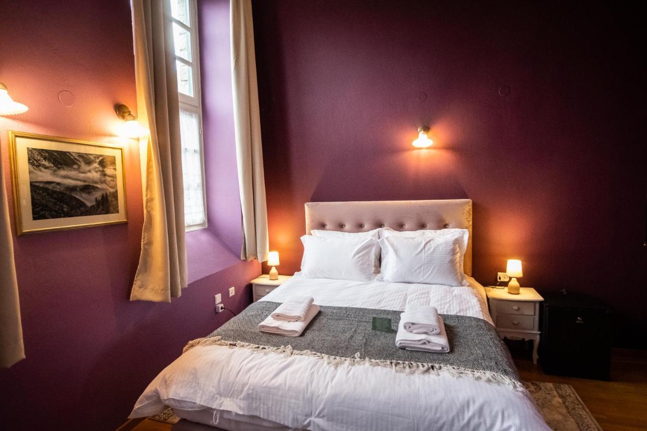 The Old School Boutique Hotel Сирако Экстерьер фото
