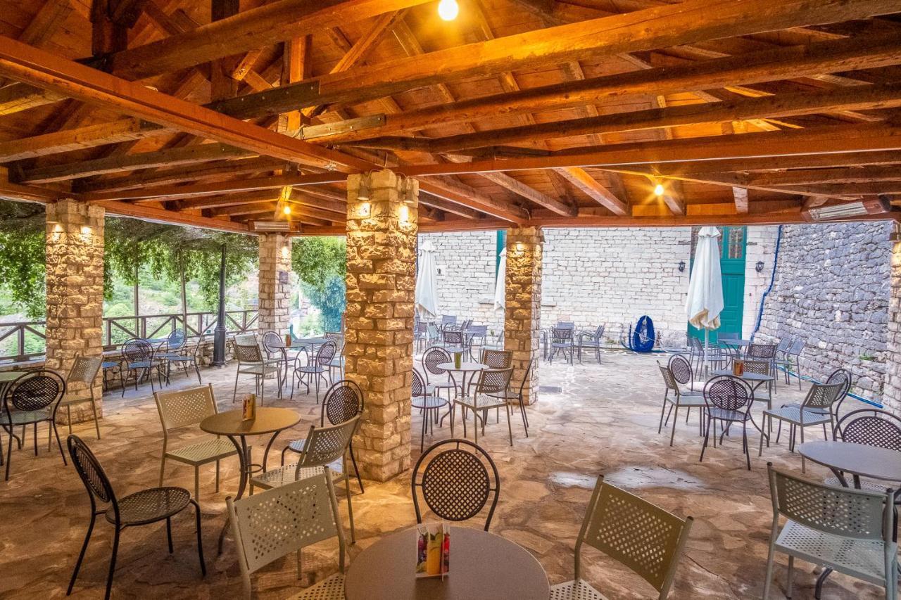 The Old School Boutique Hotel Сирако Экстерьер фото