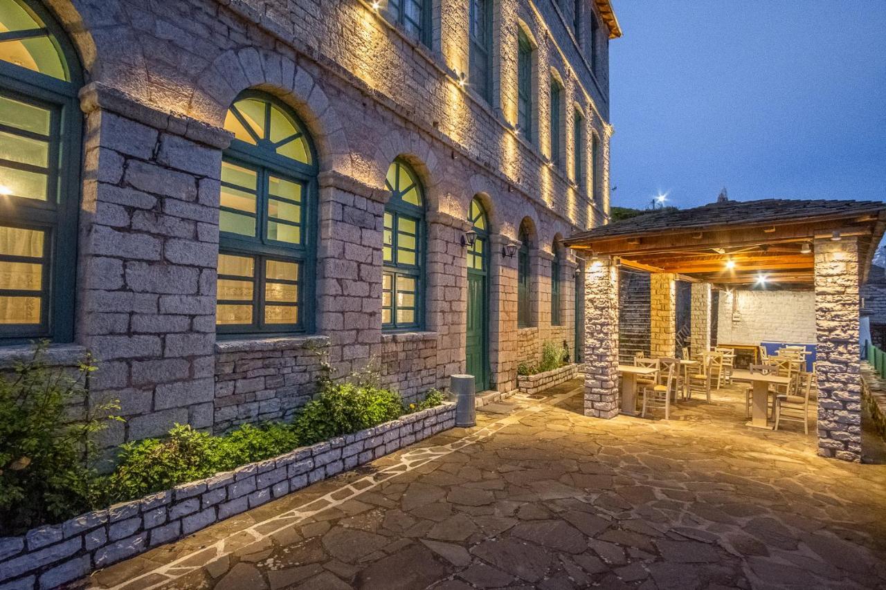 The Old School Boutique Hotel Сирако Экстерьер фото
