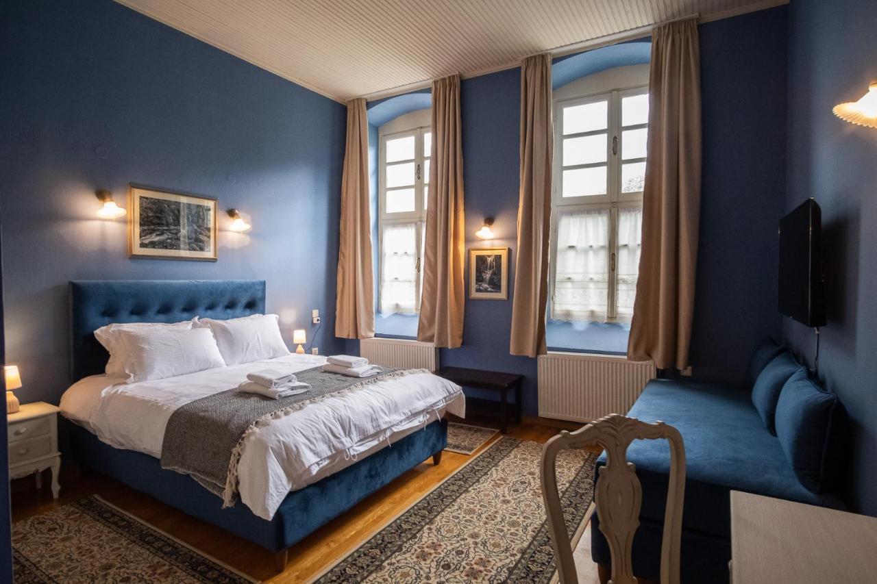 The Old School Boutique Hotel Сирако Экстерьер фото